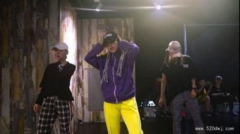 手势舞最新欧美动作视频,跟随最新动作视频，解锁潮流舞步！