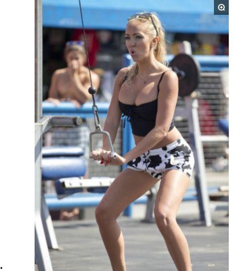 欧美模特透明装视频,透视潮流背后的故事