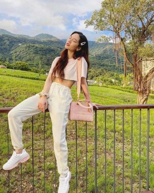 欧美豪门娇妻穿搭视频,优雅与奢华的完美融合