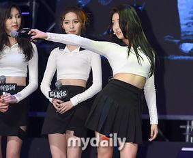 欧美甜心短裙热舞视频,性感热辣燃动视听盛宴