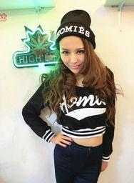 卫衣短款欧美辣妹视频